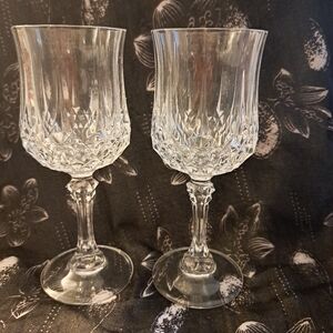 2 Crystal glasses